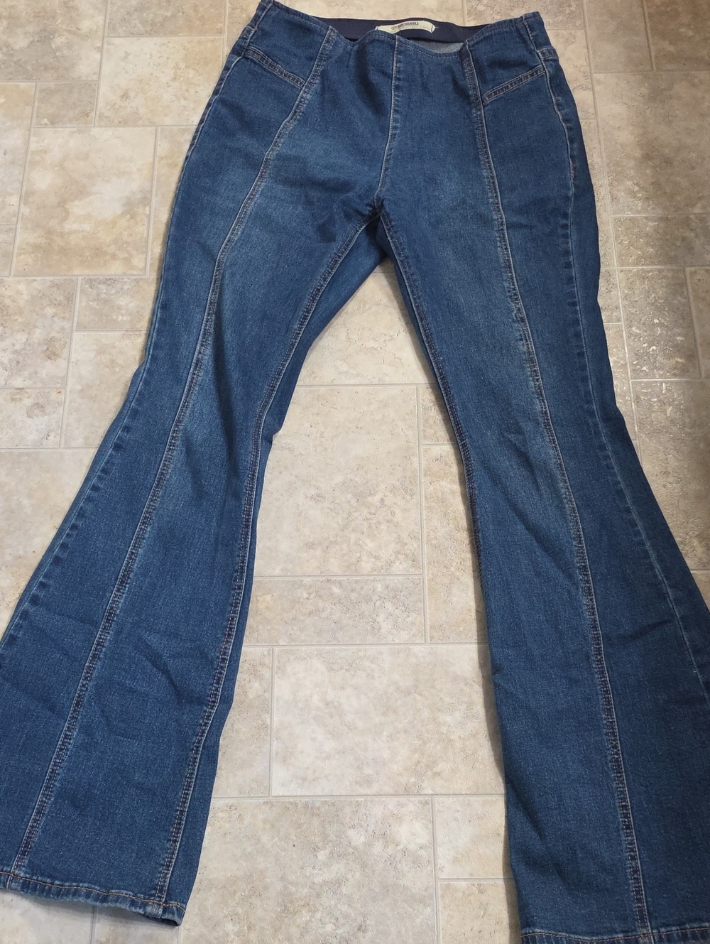 Women's Dark Blue Flared Jeans - Classic Denim